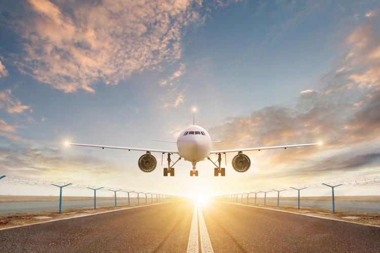 公共航空运输赋能航空物流次日达 速度革命与协同挑战